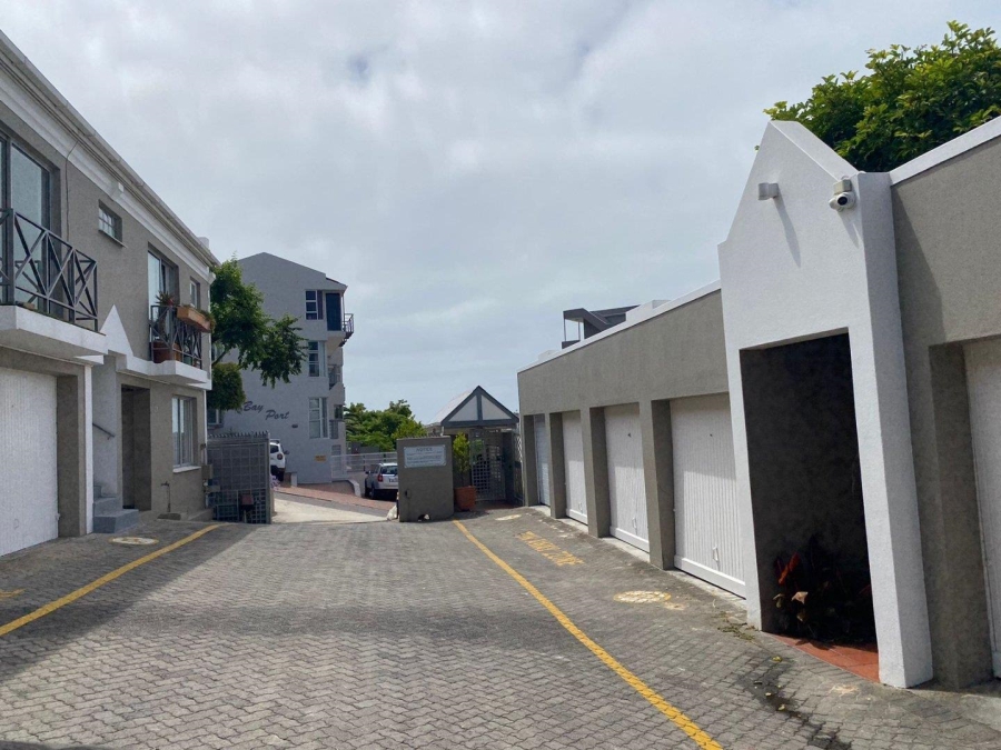 2 Bedroom Property for Sale in Green Point Western Cape